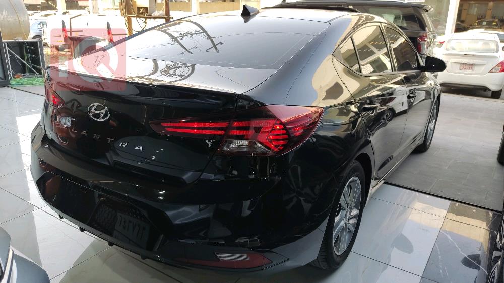 هیوندای ئەلەنترا